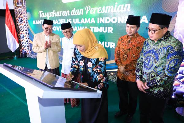 Khofifah Resmikan Gedung  MUI Tower  Jatim
