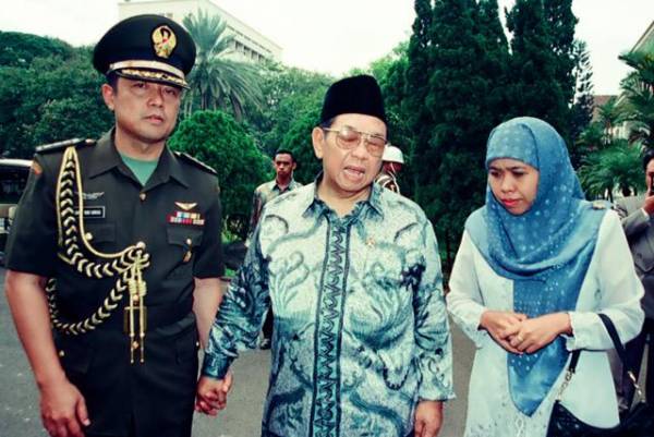 Refleksi Keteladanan 12 Tahun Wafatnya Gus Dur