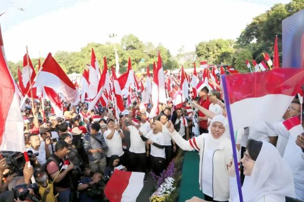 Khofifah: Jalan Sehat 1 Muharram 1445 H, Momentum Penguat Persaudaraan dan Persatuan