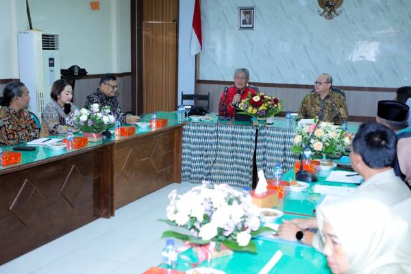 Pj. Sekdaprov Jatim Ungkap Komitmen Lindungi PMI