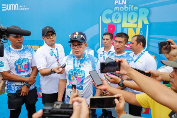PLN Mobile Color Run 2024, Pj. Gubernur Adhy Fun Run Bersama Ribuan Peserta