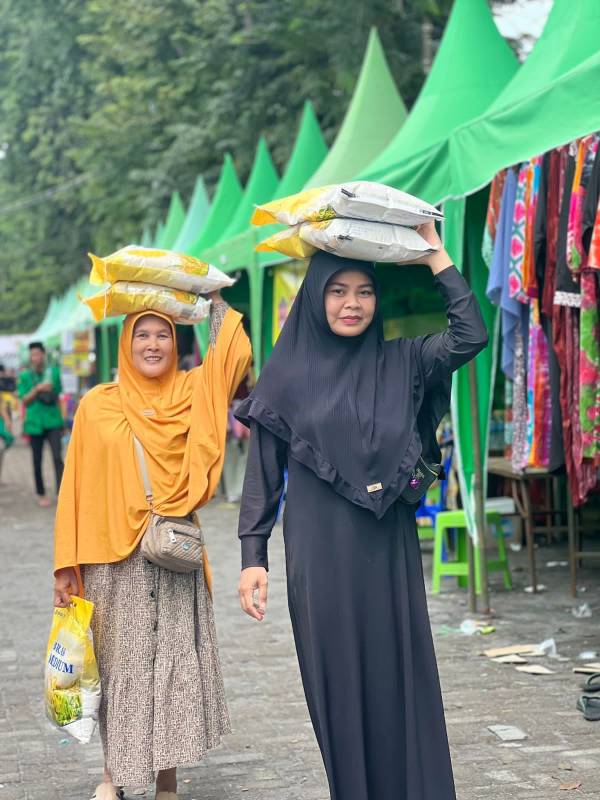 Muslimat NU dan Pemprov Jatim Gelar Operasi Beras Murah