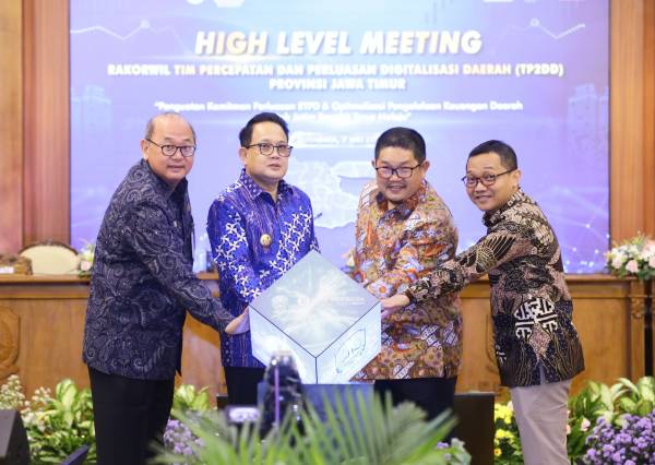 Pimpin HLM Rakorwil TP2DD Jatim, Pemprov Jatim Dorong Pemda Kembangkan Inovasi Transformasi Digital Lewat 5 M