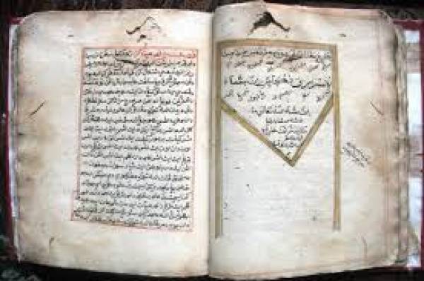 Mengingat Pesan Kedahsyatan Bencana Alam dengan Merawat Manuskrip Kuno