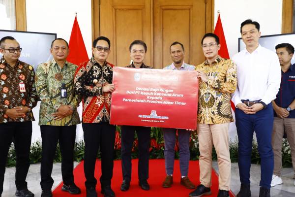 Terima Bantuan Baja Ringan, Pemprov Jatim Salurkan ke Masyarakat Terdampak Gempa Bumi di Pulau Bawean