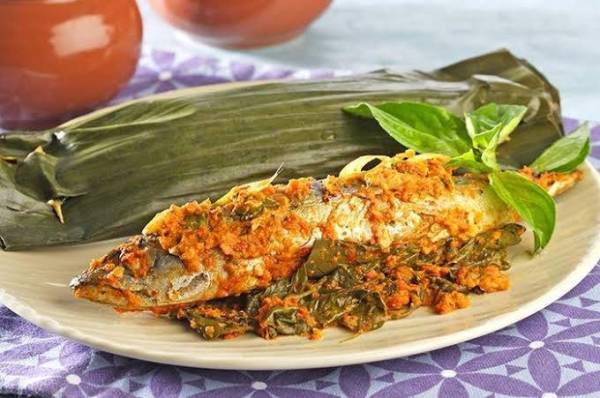 Sekali Coba Pepes Ikan Rempah, Langsung Lupa Ikan Goreng!