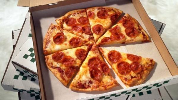 Ternyata Ini Alasan Kenapa Kotak Pizza Nggak Pernah Bulat