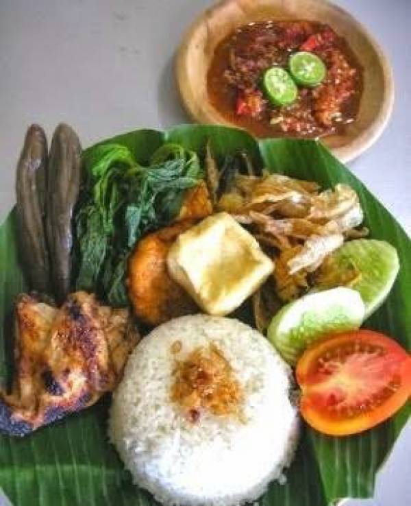 Liburan ke Banyuwangi Wajib Makan Sego Tempong, Ini Rekomendasinya