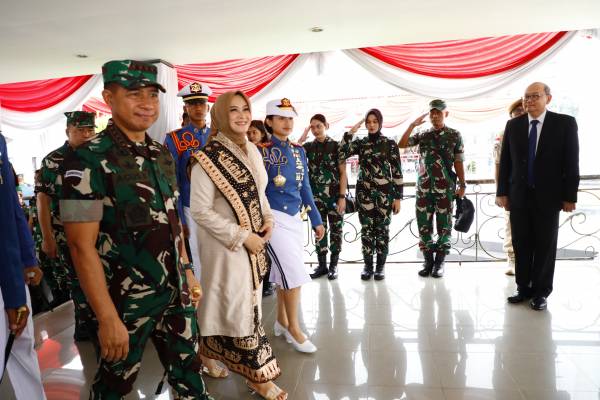 Hadiri Pengukuhan Ibu Kehormatan Taruna Evi Agus Subiyanto, Begini Kata Plh Sekdaprov Jatim
