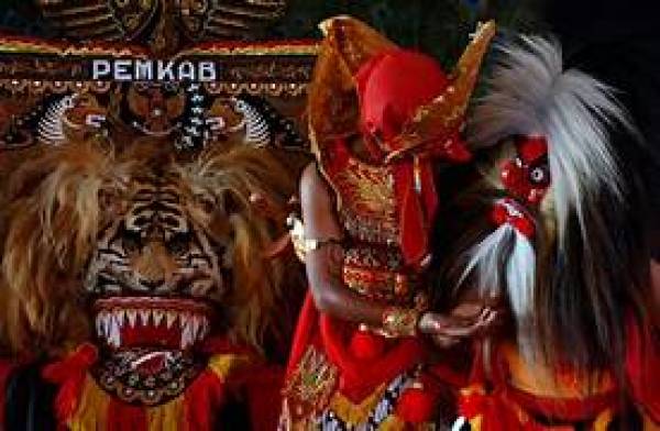 Kisah Balutan Cinta dan Gigihnya Perlawanan di Balik Reog Ponorogo
