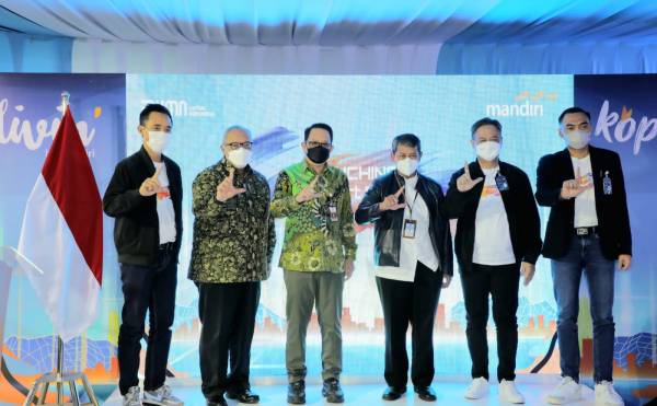 Sekdaprov Jatim Adhy Karyono Apresiasi Smart Branch Bank Mandiri
