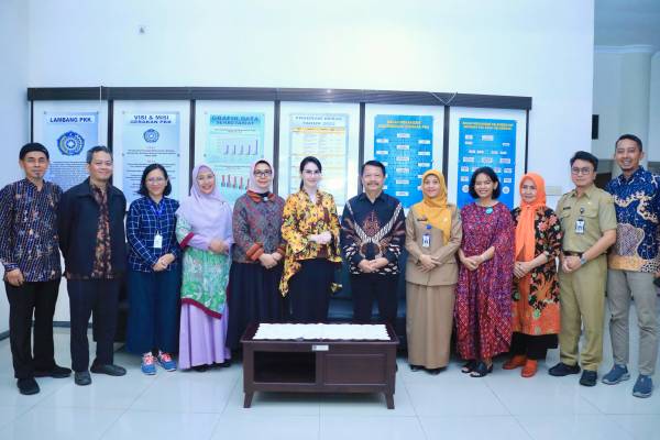 Arumi Emil Dardak Pastikan TP PKK Jatim Dukung Implementasi Program Unicef di 38 Kabupaten/Kota