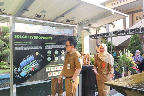 Disperpusip Jatim Luncurkan Program  LEGEND Berbasis TPBIS, Begini Respon Sekda Adhy Karyono