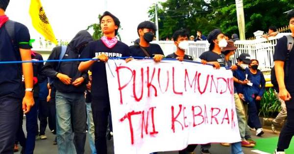 Dua Mahasiswa Gugat Revisi UU TNI ke Mahkamah Konstitusi