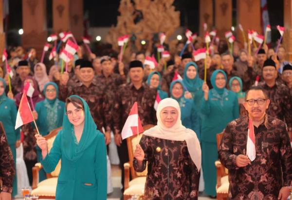 Khofifah Ajak  kepala Daerah Tingkatkan  Sinergi Guna Percepatan Penurunan Kemiskinan Ekstrim