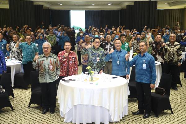 Sekdaprov Jatim Minta BPJS Ketenagakerjaan Massifkan Edukasi Pentingnya Manfaat Asuransi hingga Jaminan Kerja