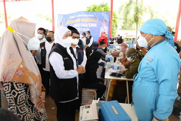 PPKM Diperpanjang Satu Bulan, Khofifah Minta Jangan Ada Lonjakan Kasus Covid 19 di Jatim