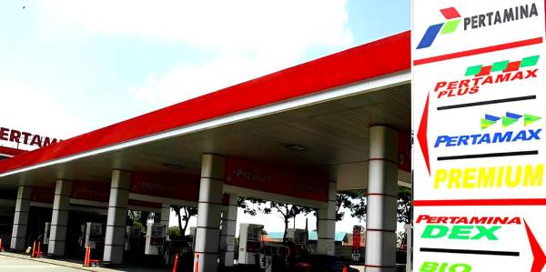 Harga BBM Pertamina Turun, SPBU Lain Belum Ikut