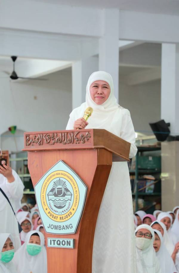 Khofifah: Status Ketenagakerjaan Perempuan Masih Menemui Beberapa Kendala di Lapangan