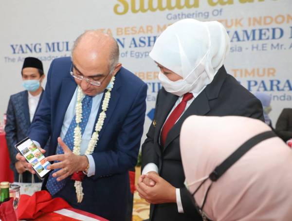 Terima Dubes Mesir Untuk RI, Khofifah Bahas Kerja Sama Pendidikan dan Pertanian