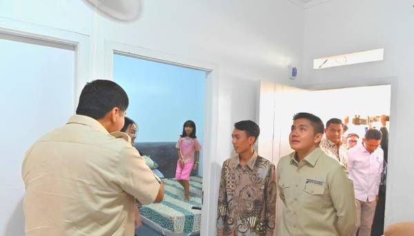 Pemerintah Serahkan Rumah Subsidi untuk Guru
