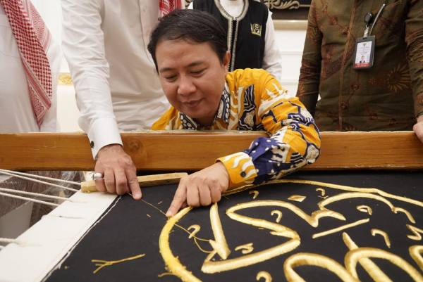 Kali Pertama Kiswah Kabah Diganti pada 1 Muharram