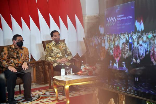 Jokowi Targetkan 20 Juta UMKM Masuk Toko Daring di Tahun 2022
