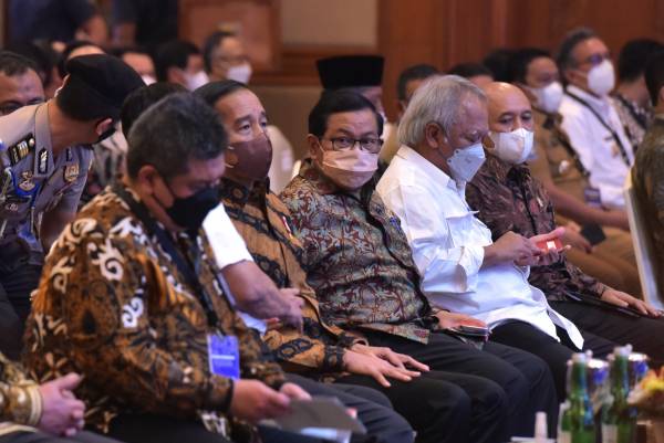 Jokowi Ajak Pacu Pertumbuhan Ekonomi dengan Tidak Beli Produk Impor