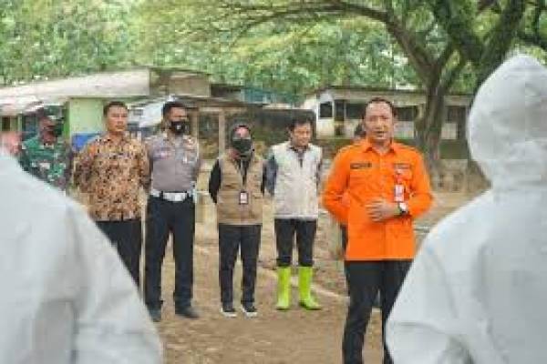 Percepat Pengendalian PMK, Pemprov Jatim Masifkan Penyemprotan Disinfektan dan Distribusikan 1,5 Juta Dosis Vaksin