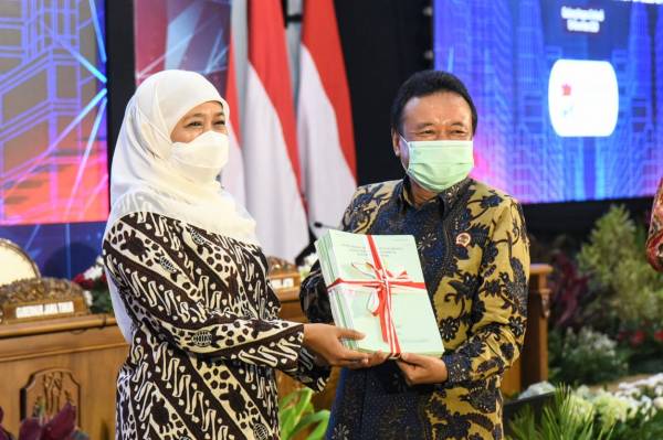 Peringati Hari Anti Korupsi Sedunia, Gubernur Khofifah Berpesan untuk Pejabat Publik dan ASN di Jatim Agar Menjaga Integritas