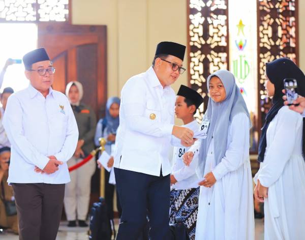 Safari Ramadhan di Kota Kediri, Pemprov Jatim Gelar Pasar Murah untuk Jaga Stabilitas Harga dan Daya Beli Masyarakat