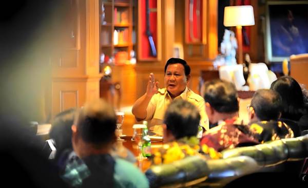 Tiga Jam Dikepung Pertanyaan Pemred Prabowo Bongkar Banyak Hal Tanpa Sensor