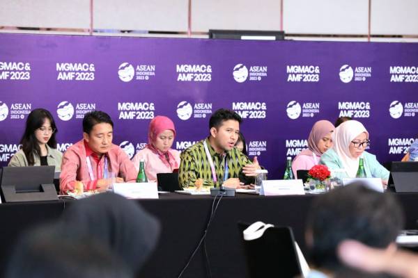 Bersama Kepala Daerah Negara ASEAN, Emil Pimpin Perumusan Strategi Transformasi Digital