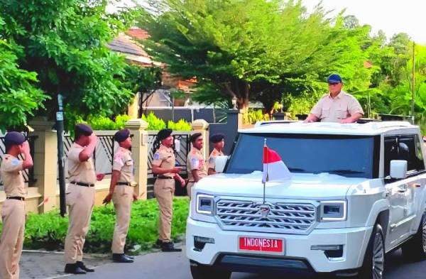 Prabowo Hadiri May Day di Monas, Buruh Bawa Enam Tuntutan