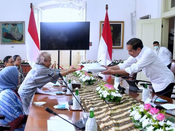 Jokowi Terima Pansel Calon Anggota KPPU 2023-2028 di Istana Bogor