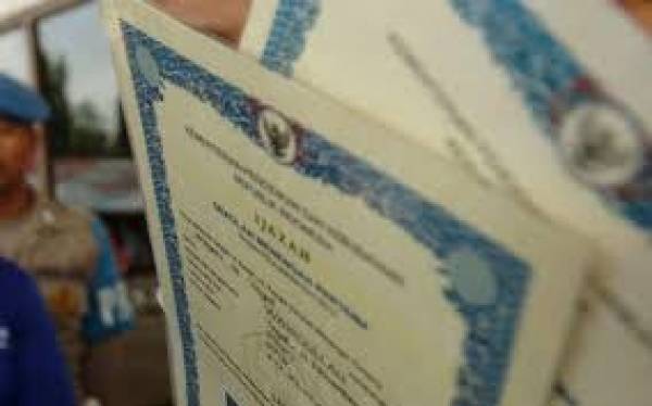 Bebaskan Ijazah dari Lilitan Biaya Administrasi, Disdikpora DIY Salurkan Beasiswa JKP