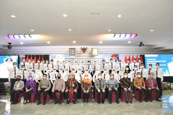 Khofifah: Pelayanan Publik yang Maksimal Membutuhkan Sinergi, Kolaborasi dan Partnership