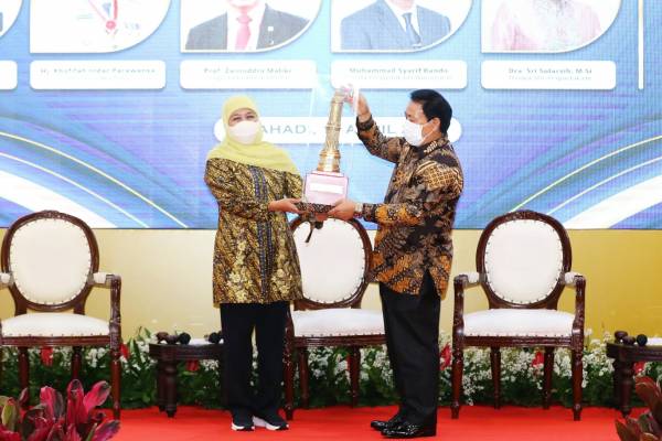Jumlah Perpustakaan Jatim yang Sudah Terakreditasi Terbanyak Se-Indonesia