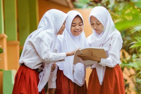 Kemendikdasmen Kurangi Materi Pelajaran, Fokus Terapkan Pembelajaran Mendalam