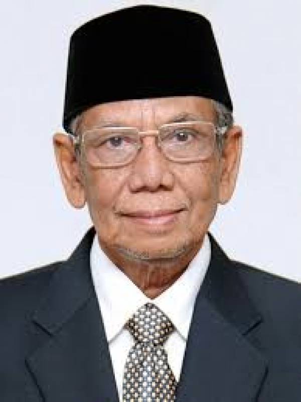 KH Hasyim Muzadi