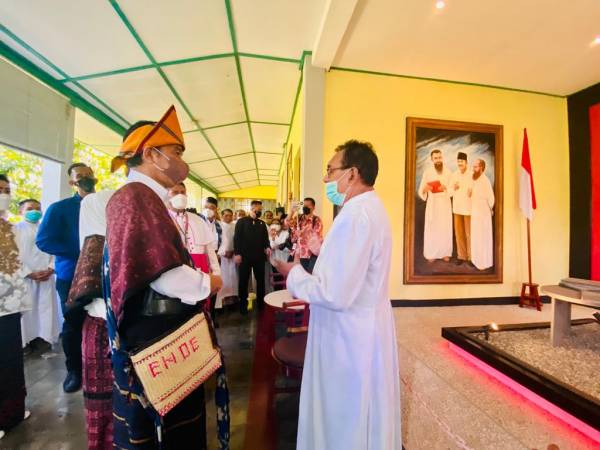 Menyimak Cerita Kehangatan Dua Sahabat Bung Karno di Serambi Soekarno