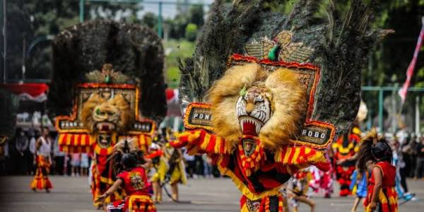 Reog Ponorogo: Warisan Budaya Jawa Timur yang Penuh Daya Magis dan Filosofi