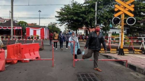 Perlintasan KA Teteg Malioboro Dipasangi Portal Permanen buat Motor