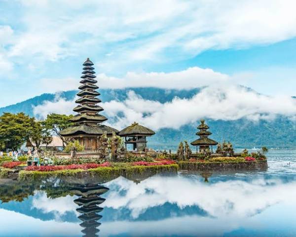 Bali Masuk 3 Besar Destinasi Terpopuler di Dunia 2024 Via Travellers' Choice Tripadvisor